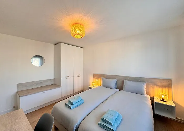 Le Charme - Jardin - Petanque - Parking - 6p Casa vacanze *