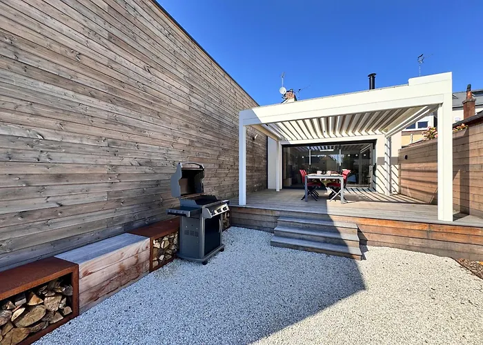 Le Charme - Jardin - Petanque - Parking - 6p Casa vacanze *